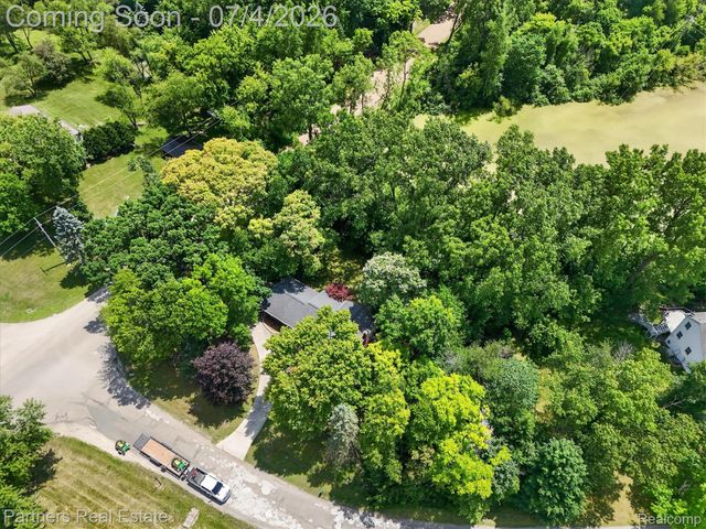 2500 Hubert Road, Genoa Township, MI 48114