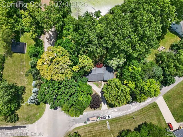 2500 Hubert Road, Genoa Township, MI 48114