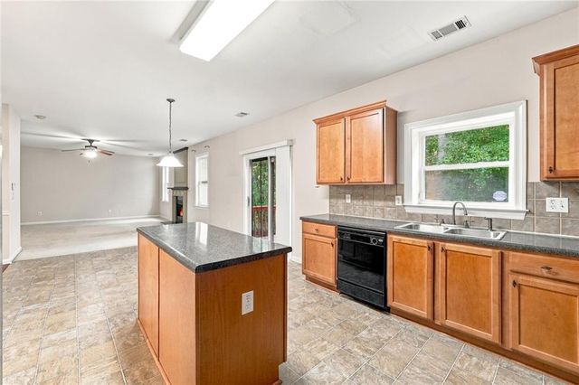 2017 Preserve Creek Way, Loganville, GA 30052