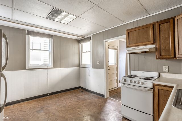 1039 High Street, Indianapolis, IN 46225