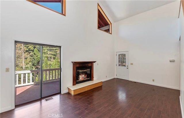27661 Canyon Drive, Lake Arrowhead, CA 92326