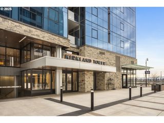 590 WATERFRONT Way 404, Vancouver, WA 98660