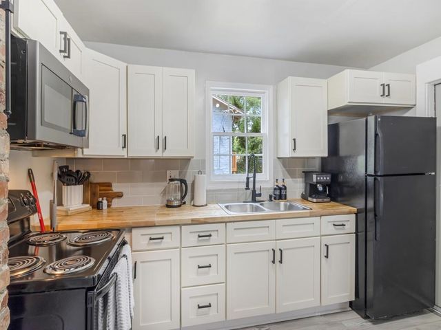 102 Helen Street, Spartanburg, SC 29301