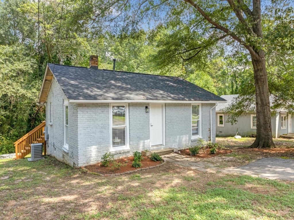102 Helen Street, Spartanburg, SC 29301