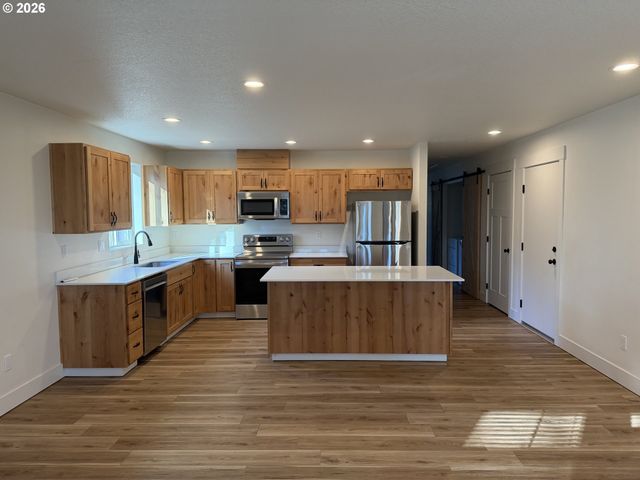 816 West E, Vernonia, OR 97064