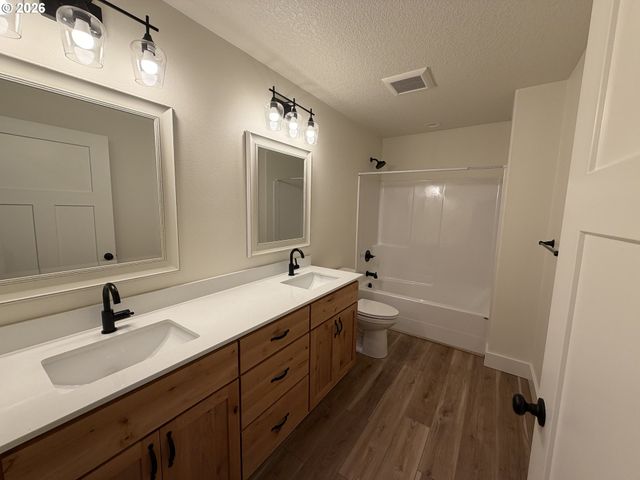 816 West E, Vernonia, OR 97064