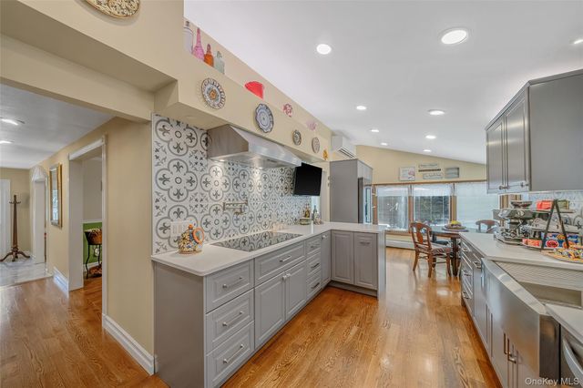 138 Main Avenue, Lake Grove, NY 11755