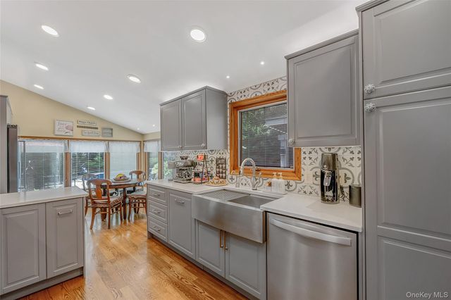 138 Main Avenue, Lake Grove, NY 11755