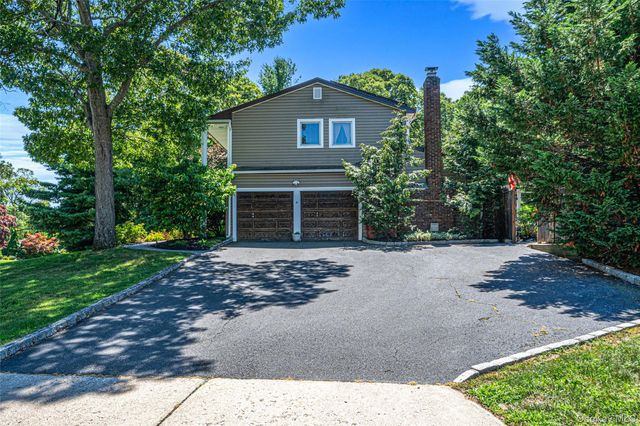 138 Main Avenue, Lake Grove, NY 11755