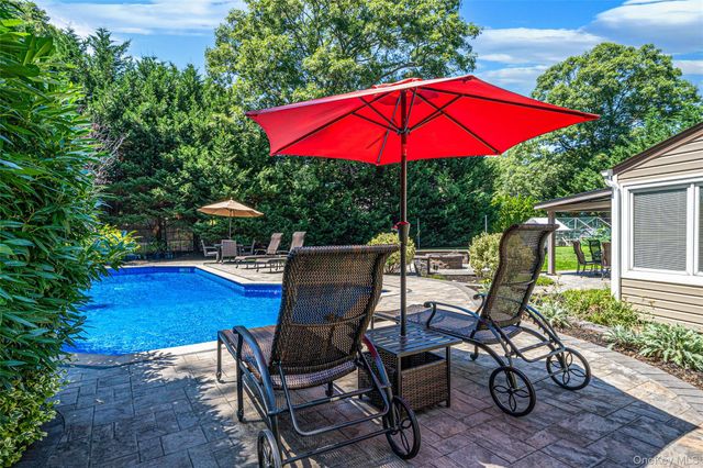 138 Main Avenue, Lake Grove, NY 11755