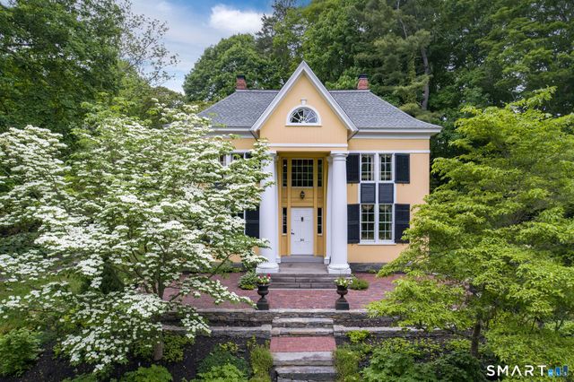 30 Meeting House Lane, Madison, CT 06443