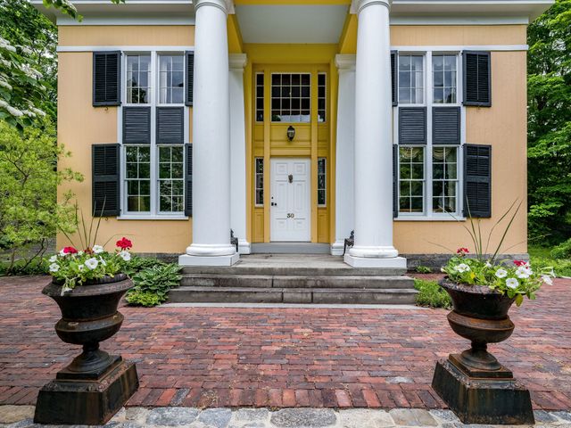 30 Meeting House Lane, Madison, CT 06443