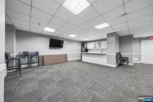 326 Prospect Avenue 10H, Hackensack, NJ 07601