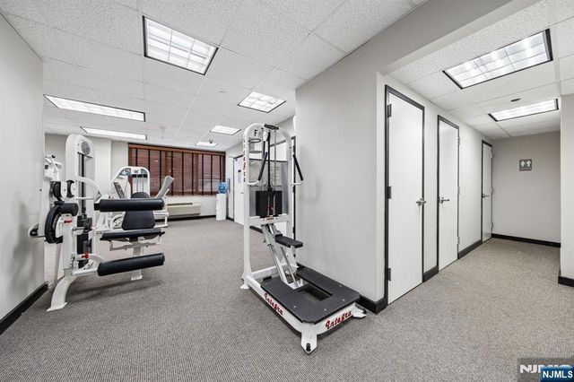 326 Prospect Avenue 10H, Hackensack, NJ 07601