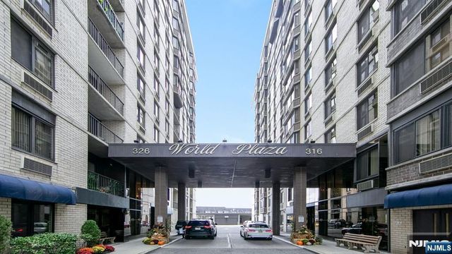 326 Prospect Avenue 10H, Hackensack, NJ 07601