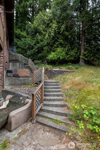1927 SE Maple Dr, Chehalis, WA 98532