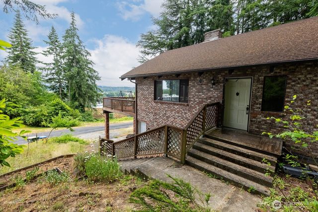 1927 SE Maple Dr, Chehalis, WA 98532