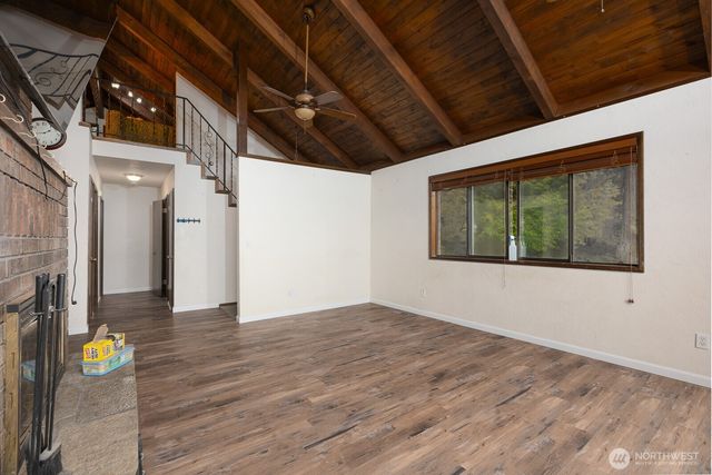 1927 SE Maple Dr, Chehalis, WA 98532