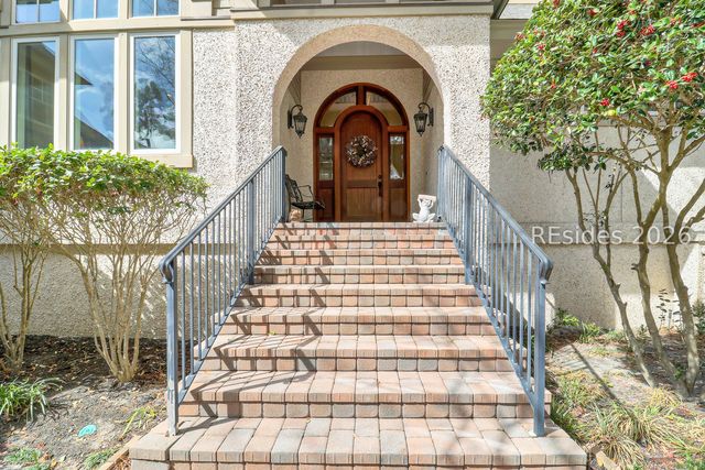 285 Long Cove Dr, Hilton Head Island, SC 29928