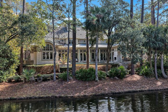 285 Long Cove Dr, Hilton Head Island, SC 29928
