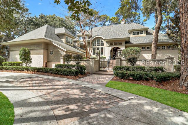 285 Long Cove Dr, Hilton Head Island, SC 29928