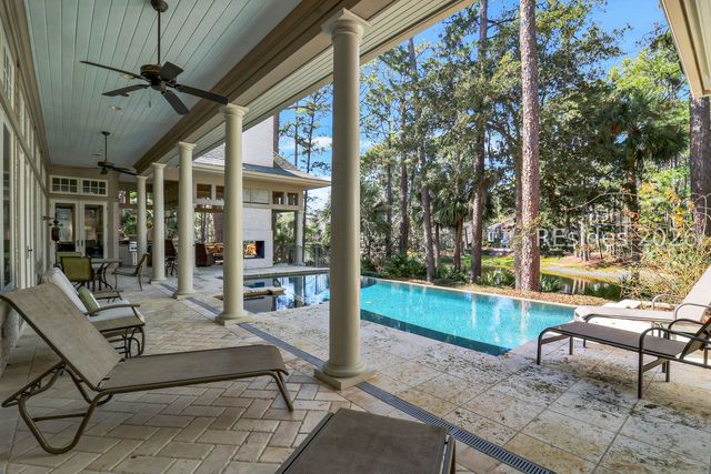 285 Long Cove Dr, Hilton Head Island, SC 29928