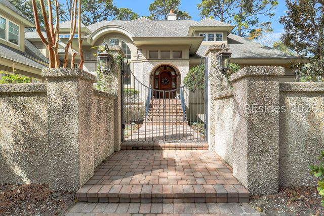 285 Long Cove Dr, Hilton Head Island, SC 29928