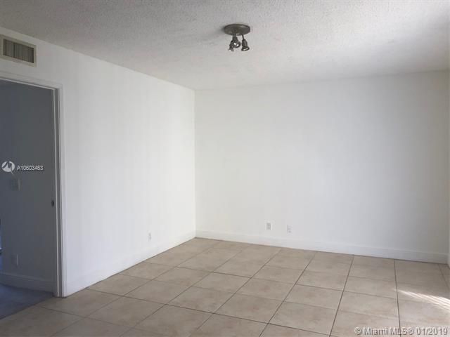 1461 Windorah Way E, West Palm Beach, FL 33411