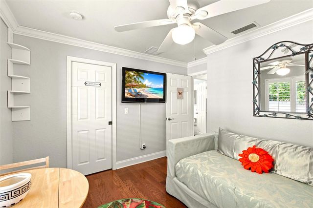652 N ELM STREET, Englewood, FL 34223