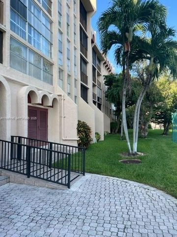 2001 Atlantic Shores Blvd 105, Hallandale Beach, FL 33009