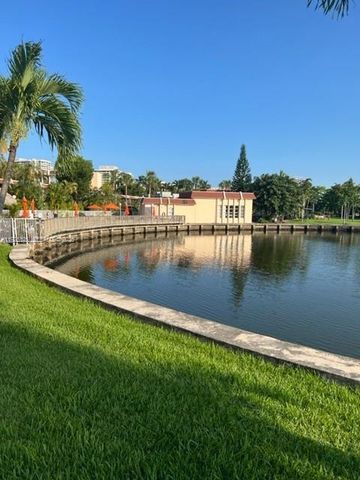 2001 Atlantic Shores Blvd 105, Hallandale Beach, FL 33009