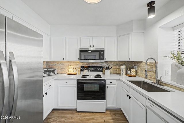 5704 E AIRE LIBRE Avenue 1102, Scottsdale, AZ 85254