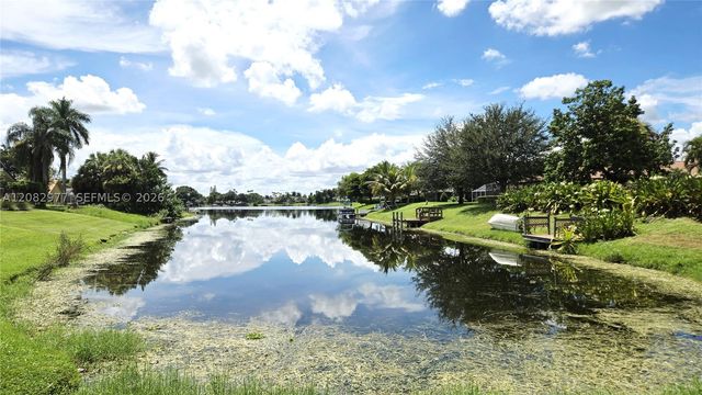 12724 Westport Cir, Wellington, FL 33414