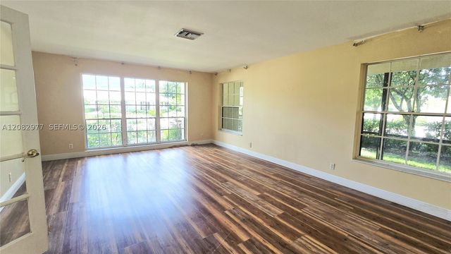 12724 Westport Cir, Wellington, FL 33414