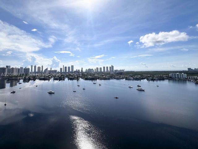 17111 Biscayne Blvd 2210, North Miami Beach, FL 33160