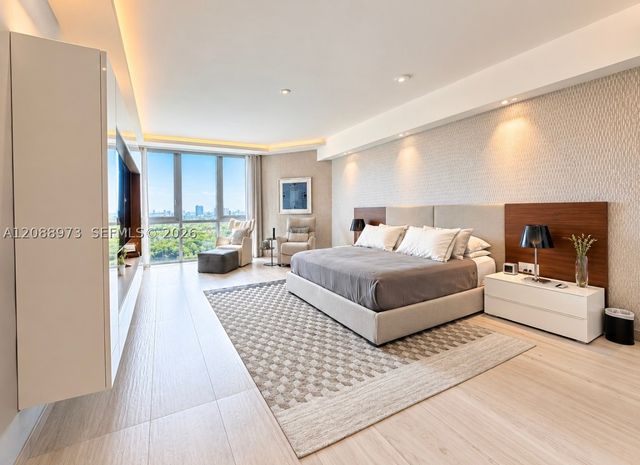 17111 Biscayne Blvd 2210, North Miami Beach, FL 33160