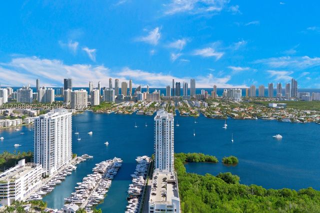 17111 Biscayne Blvd 2210, North Miami Beach, FL 33160