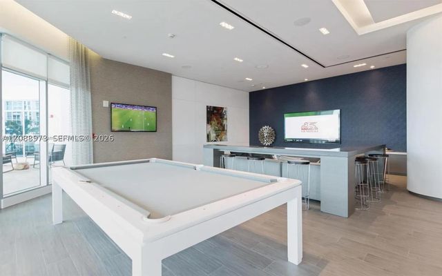 17111 Biscayne Blvd 2210, North Miami Beach, FL 33160