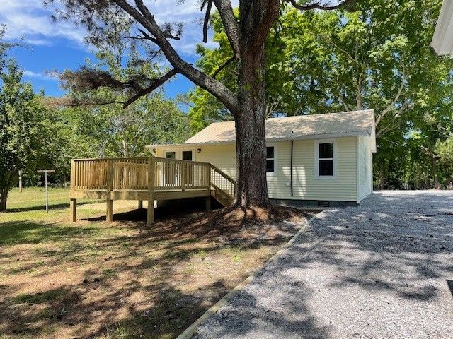 2625 Old Blacktop Rd, Mc Ewen, TN 37101