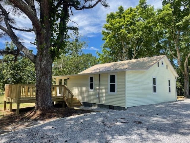 2625 Old Blacktop Rd, Mc Ewen, TN 37101