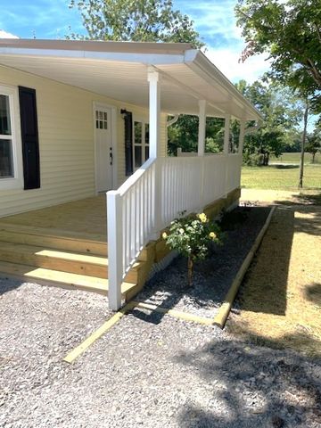 2625 Old Blacktop Rd, Mc Ewen, TN 37101