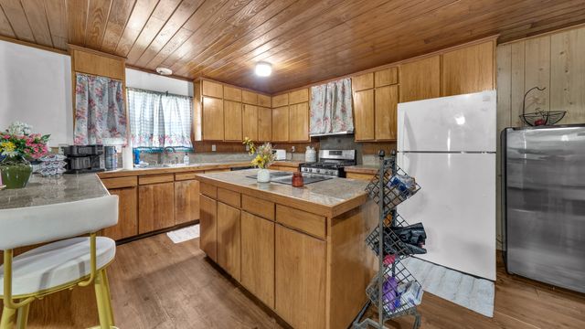 2334 N Bosley Road, Santo, TX 76472