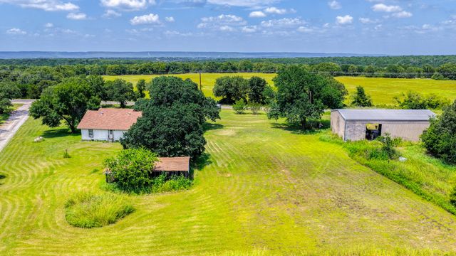 2334 N Bosley Road, Santo, TX 76472