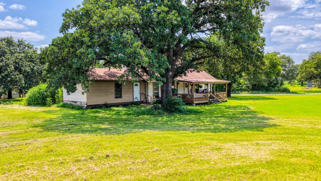 2334 N Bosley Road, Santo, TX 76472
