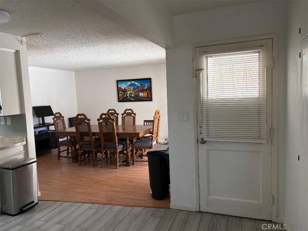 Image 9 of property listing at 15034 Apple Valley, Apple Valley, CA 92307