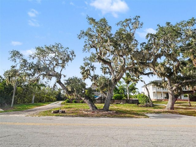 1740 BAYSHORE DRIVE, Terra Ceia, FL 34250