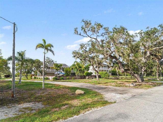 1740 BAYSHORE DRIVE, Terra Ceia, FL 34250