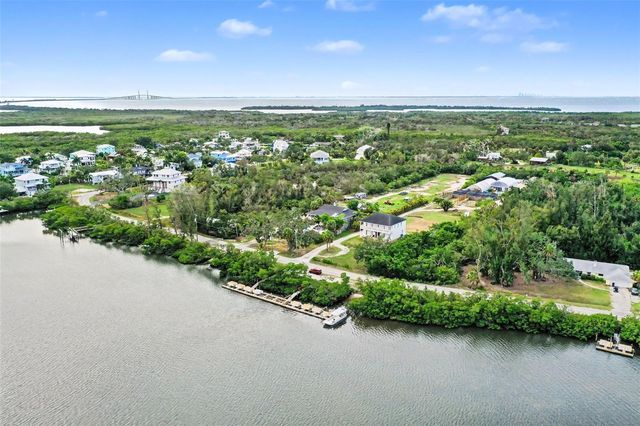 1740 BAYSHORE DRIVE, Terra Ceia, FL 34250