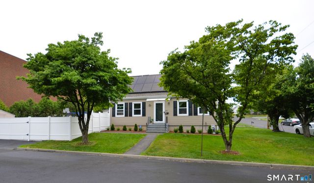 430 Berkeley Road, Fairfield, CT 06825