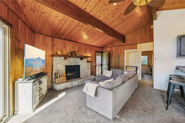 761 W Victoria Court, Lake Arrowhead, CA 92352